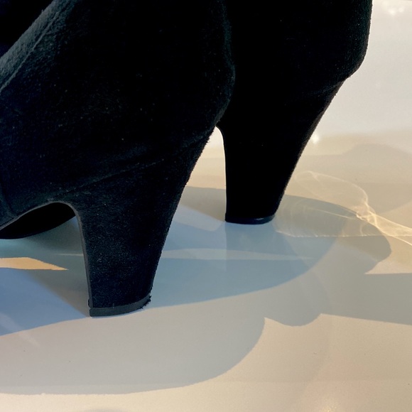 BCBGeneration Black Ankle Booties Stretch Suede - Picture 2 of 5